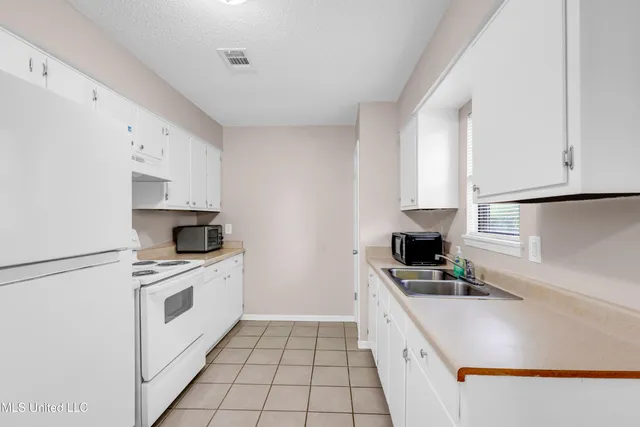 $600,000 | 23027 Indian Ridge Road, Picayune, MS 39466