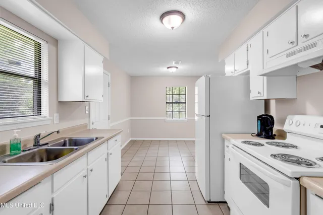 $600,000 | 23027 Indian Ridge Road, Picayune, MS 39466