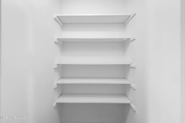 $600,000 | 23027 Indian Ridge Road, Picayune, MS 39466