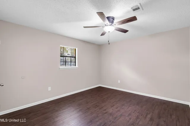 $600,000 | 23027 Indian Ridge Road, Picayune, MS 39466