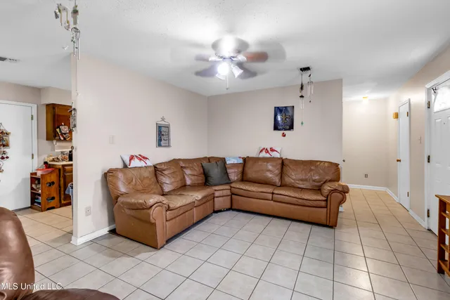 $600,000 | 23027 Indian Ridge Road, Picayune, MS 39466