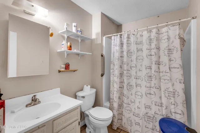 $600,000 | 23027 Indian Ridge Road, Picayune, MS 39466