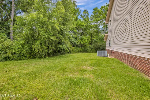 $600,000 | 23027 Indian Ridge Road, Picayune, MS 39466