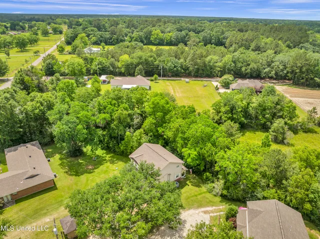 $600,000 | 23027 Indian Ridge Road, Picayune, MS 39466
