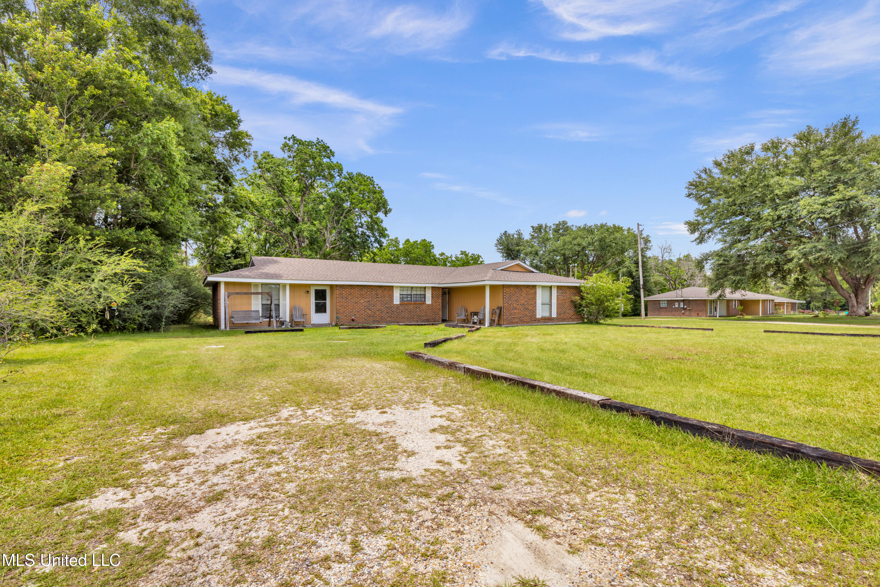 23027 Indian Ridge Road Picayune, MS 39466 - Photo 5 of 117 23017IndianRidge5&6-4