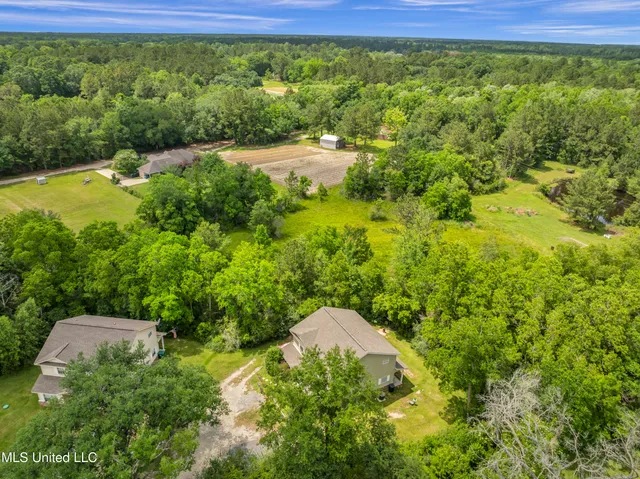 $600,000 | 23027 Indian Ridge Road, Picayune, MS 39466