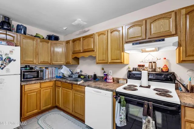 $600,000 | 23027 Indian Ridge Road, Picayune, MS 39466