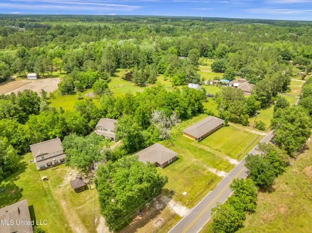 $600,000 | 23027 Indian Ridge Road, Picayune, MS 39466