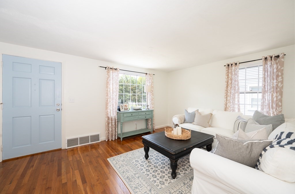 7 Schley Street Springfield, MA 01109 - Photo 15 of 27 Gallery Image 15