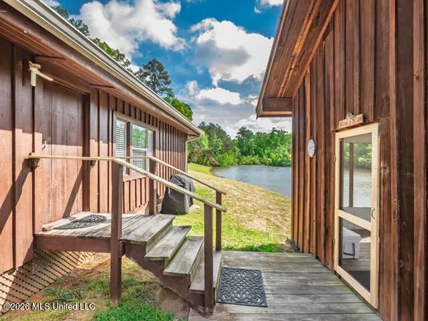 $399,000 | 22236 Highway 32, Oakland, MS 38948