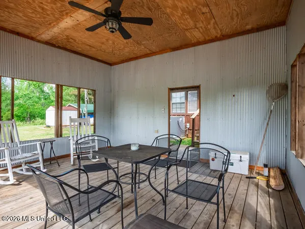 $399,000 | 22236 Highway 32, Oakland, MS 38948