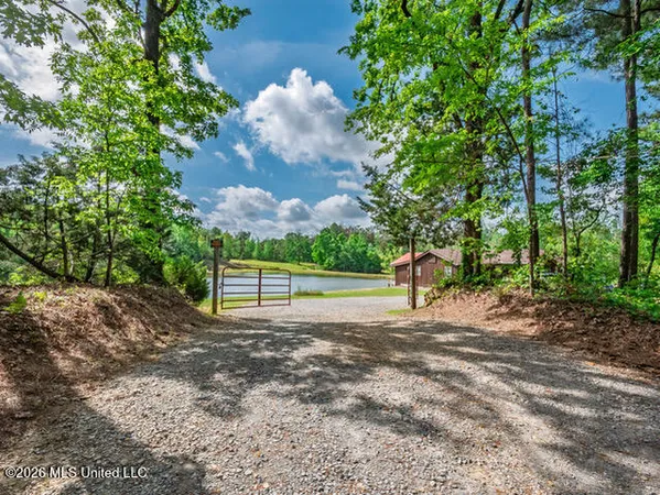 $399,000 | 22236 Highway 32, Oakland, MS 38948