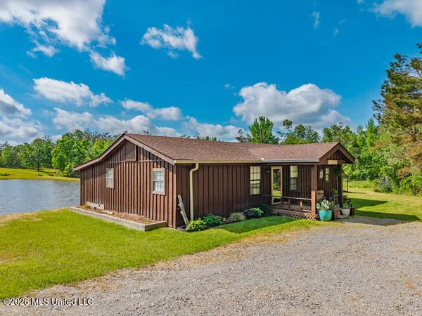 $399,000 | 22236 Highway 32, Oakland, MS 38948