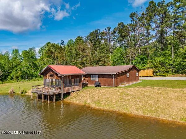 $399,000 | 22236 Highway 32, Oakland, MS 38948