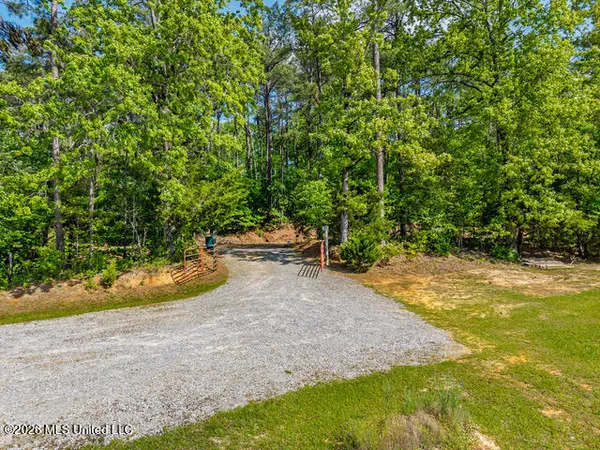 $399,000 | 22236 Highway 32, Oakland, MS 38948
