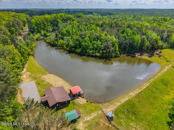 $399,000 | 22236 Highway 32, Oakland, MS 38948