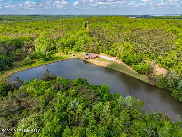 $399,000 | 22236 Highway 32, Oakland, MS 38948