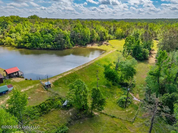 $399,000 | 22236 Highway 32, Oakland, MS 38948