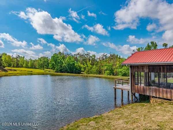 $399,000 | 22236 Highway 32, Oakland, MS 38948