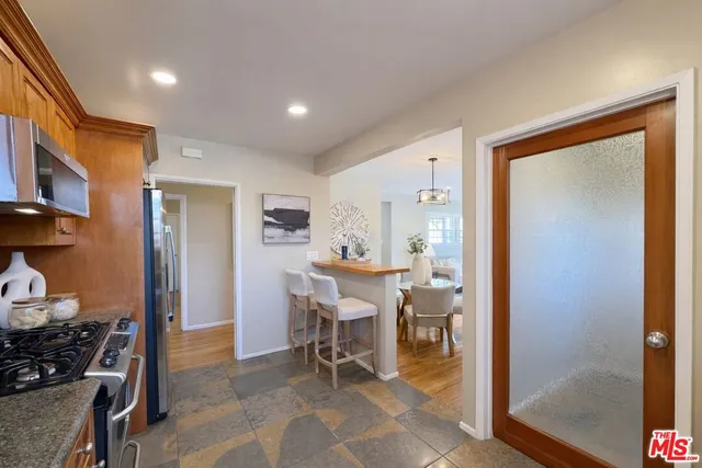 $849,900 | 3012 Knoxville Avenue, Long Beach, CA 90808