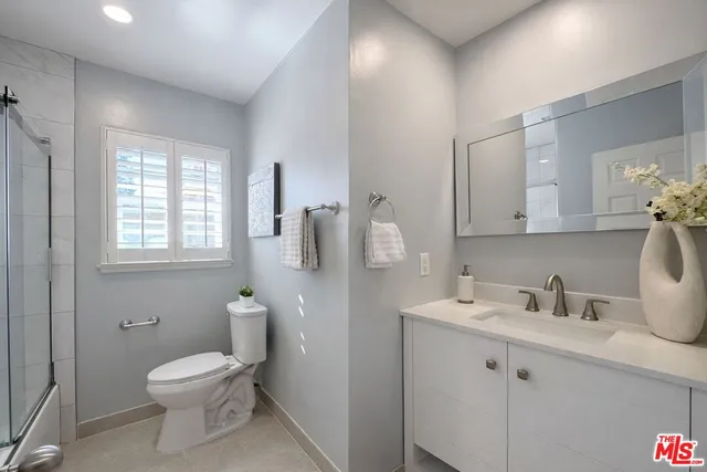 $849,900 | 3012 Knoxville Avenue, Long Beach, CA 90808