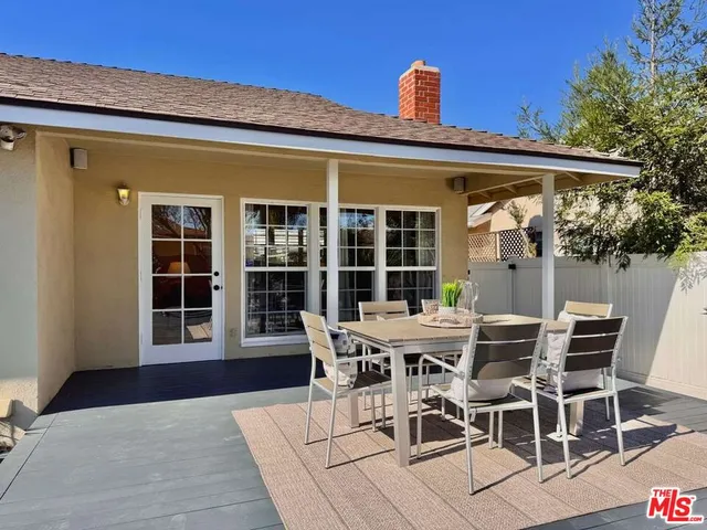 $849,900 | 3012 Knoxville Avenue, Long Beach, CA 90808