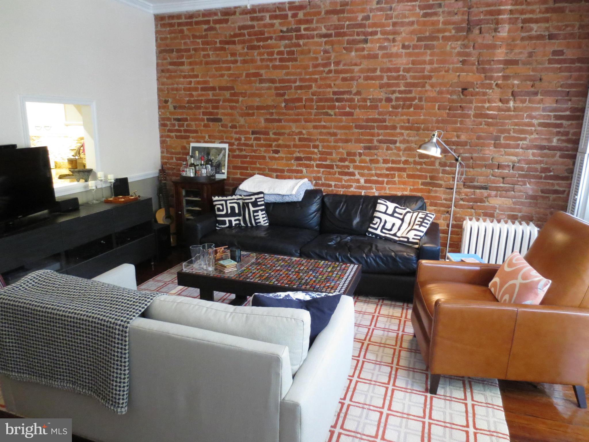 1823 Riggs Place Northwest, Unit 3 Washington, DC 20009 - Photo 5 of 27 Living Room