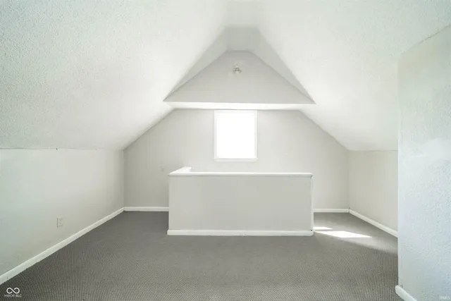 $165,000 | 5694 Highway 36, Mooreland, IN 47360