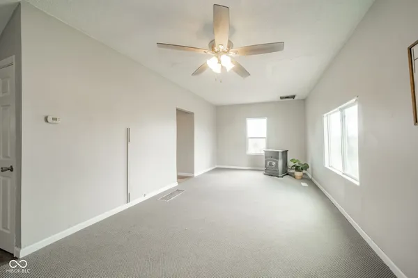 $159,900 | 5694 Highway 36, Mooreland, IN 47360