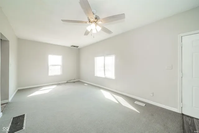 $165,000 | 5694 Highway 36, Mooreland, IN 47360