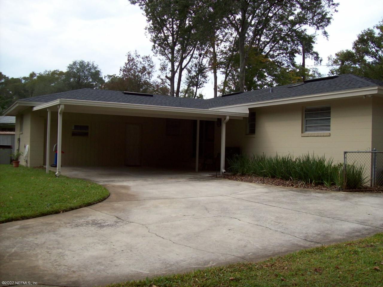 2865 Chelton Road Jacksonville, FL 32216 - Photo 5 of 20 around back