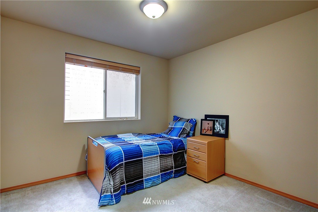12037 Southeast 186th Street Renton, WA 98058 - Photo 17 of 32 Gallery Image 17