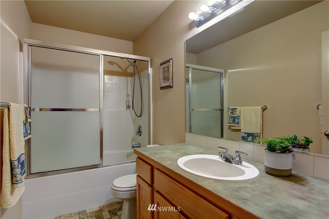 12037 Southeast 186th Street Renton, WA 98058 - Photo 19 of 32 Gallery Image 19