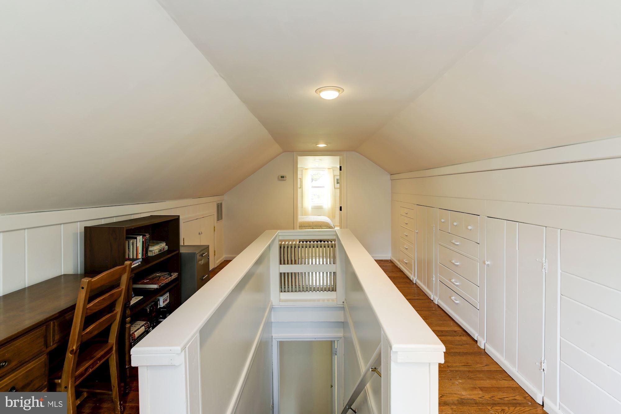 1027 Overbrook Road Baltimore, MD 21239 - Photo 22 of 36 Office area with lots of built-ins