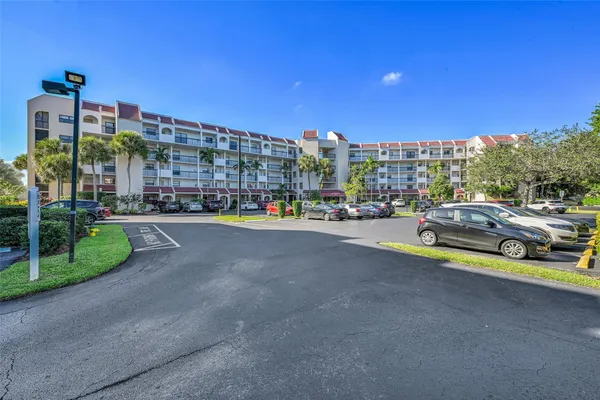 $199,000 | 3591 Environ Boulevard, Unit A305, Lauderhill, FL 33319