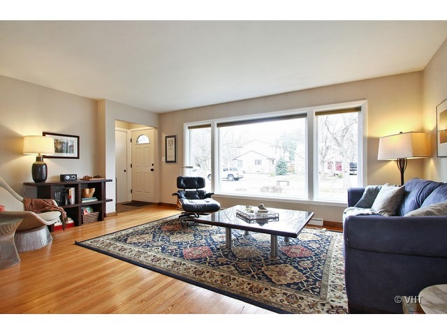 703 Long Road Glenview, IL 60025 - Photo 2 of 13