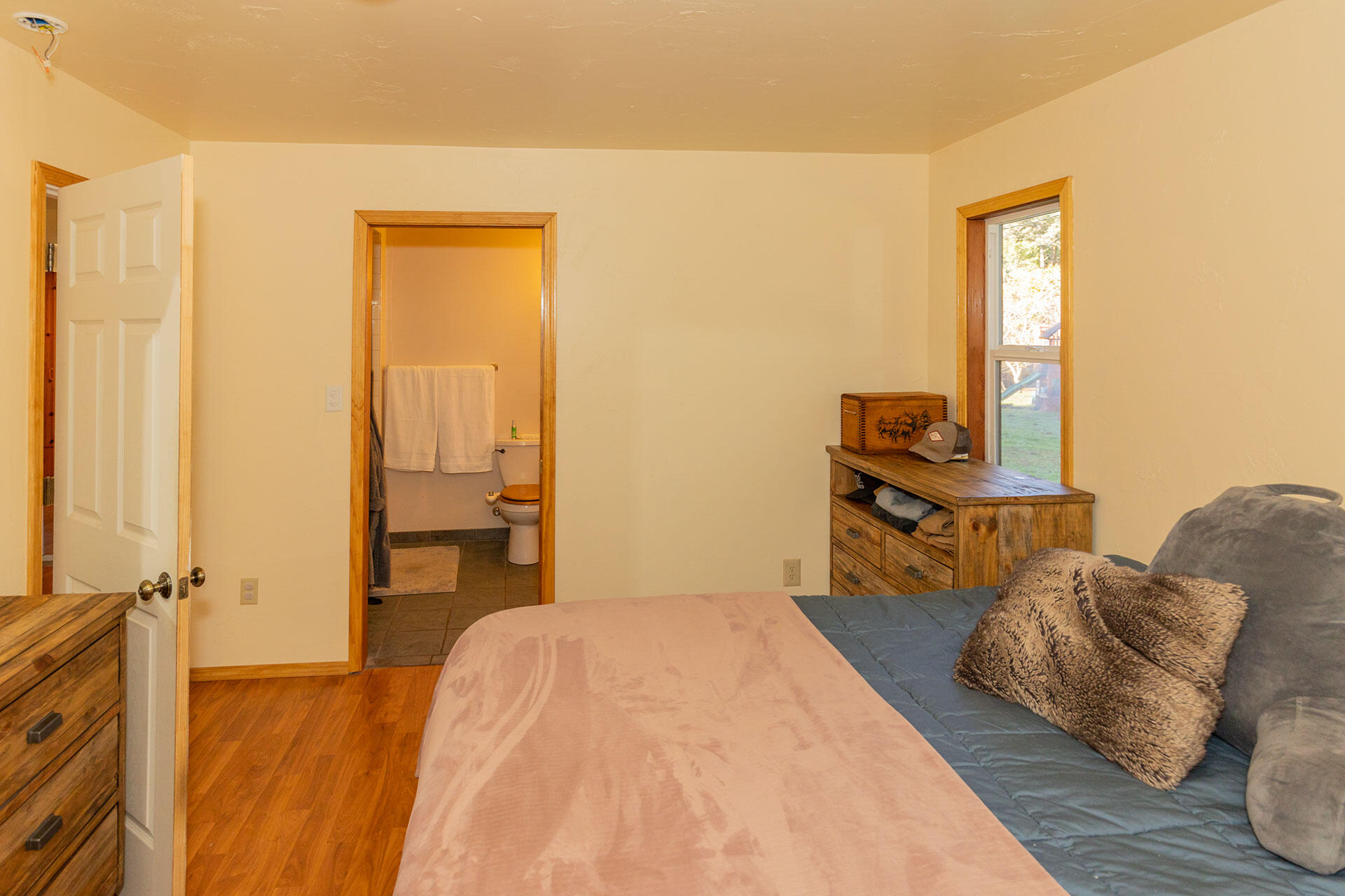 2572 Rio Vista Lane Rio Dell, CA 95562 - Photo 36 of 96 SW__1094