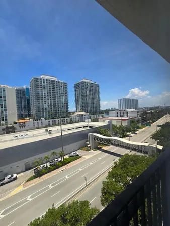 $2,000 | 16909 North Bay Road, Unit 1020, Sunny Isles Beach, FL 33160