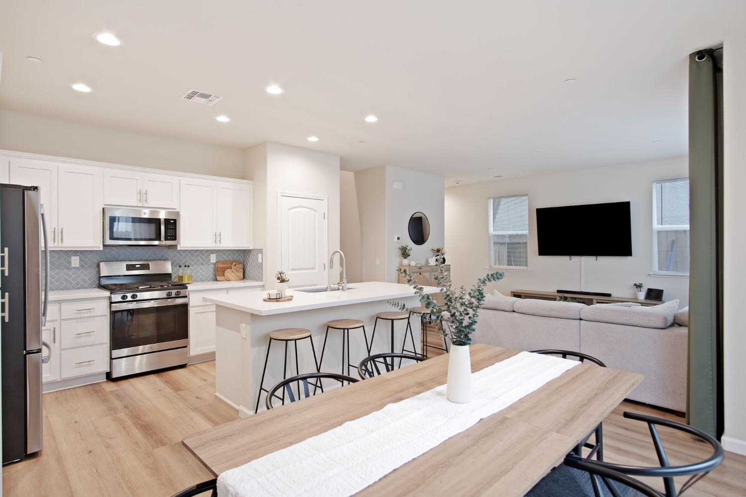 3926 Dedication Drive Turlock, CA 95382 - Photo 14 of 31