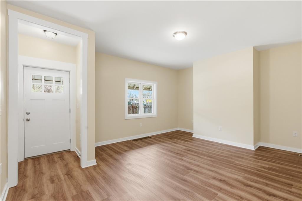 5127 Roma Way Pittsburgh, PA 15207 - Photo 3 of 21 Gallery Image 3