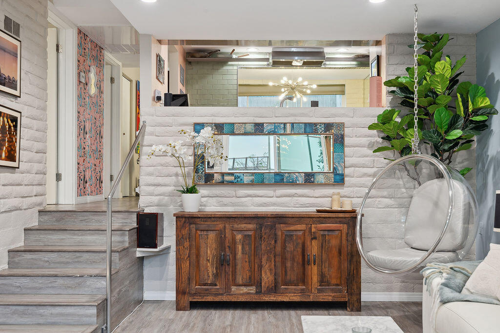 11625 Texas Avenue, Unit 101 Los Angeles, CA 90025 - Photo 17 of 40 a view of entryway with a front door
