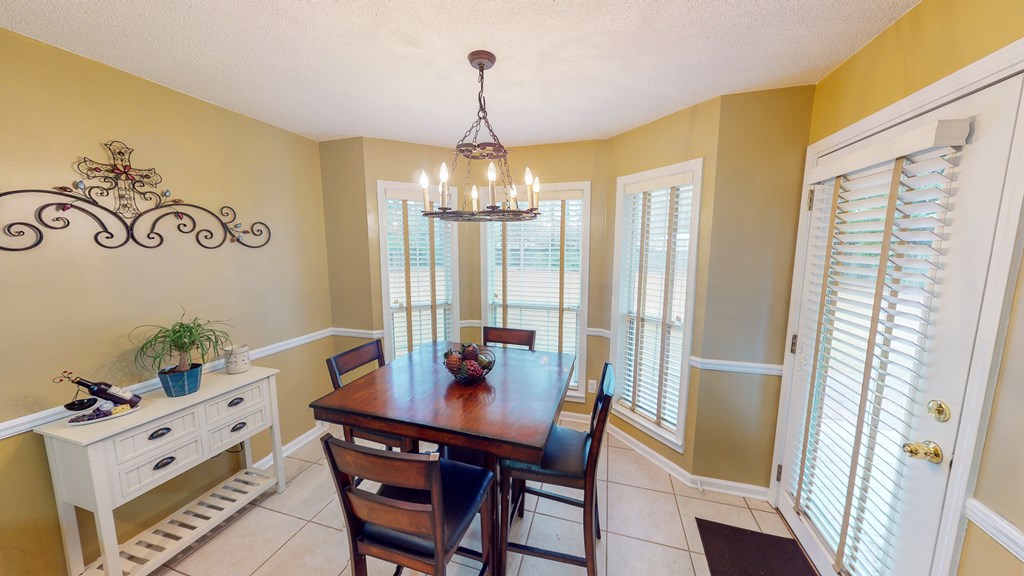 302 West Roxbury Road Dothan, AL 36305 - Photo 10 of 31