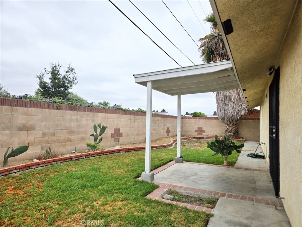 7352 Nada Street Downey, CA 90242 - Photo 23 of 28 a view of a back yard