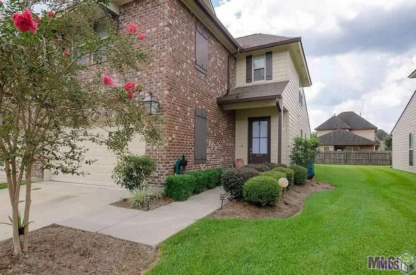 $2,400 | 18177 Pinehurst Drive, Prairieville, LA 70769