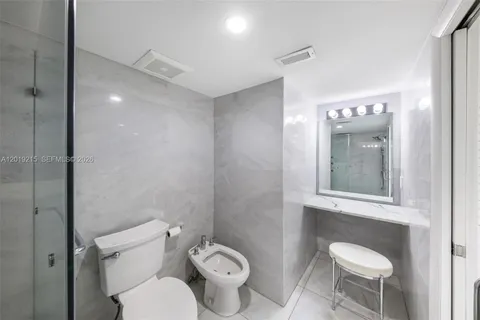 $649,000 | 520 Brickell Key Drive, Unit A710, Miami, FL 33131