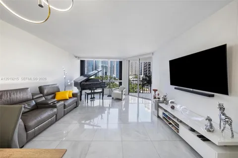 $649,000 | 520 Brickell Key Drive, Unit A710, Miami, FL 33131