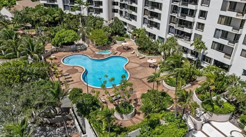 $649,000 | 520 Brickell Key Drive, Unit A710, Miami, FL 33131