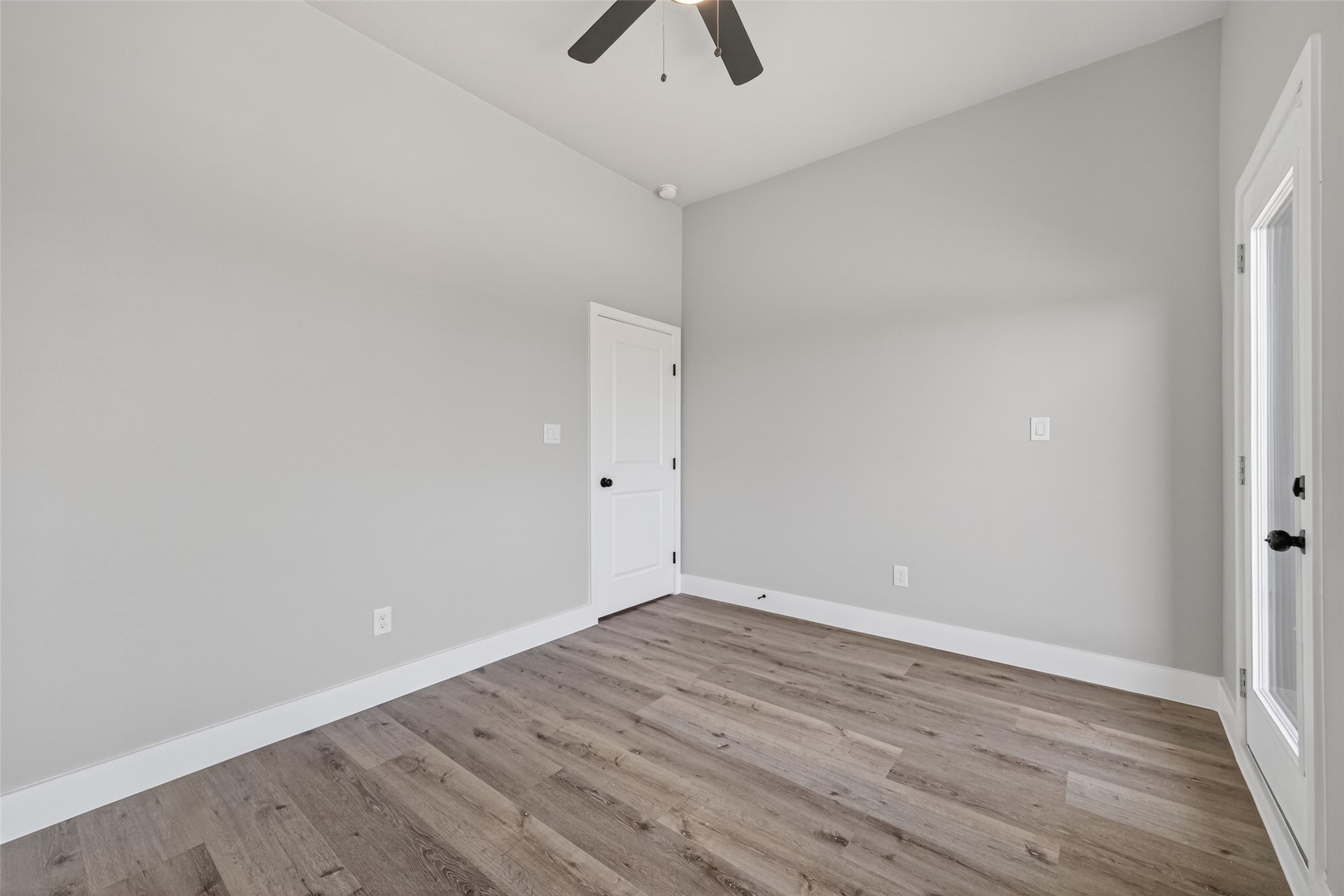 4117 Yale Street Houston, TX 77018 - Photo 26 of 37 wooden floor in an empty room