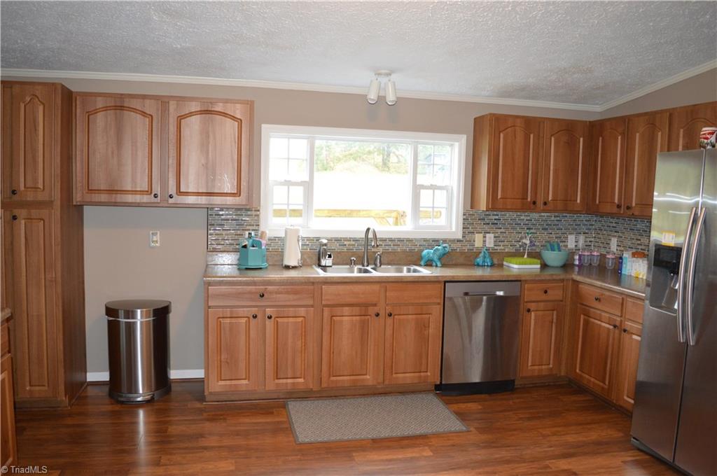 1311 Sisk Road Danbury, NC 27016 - Photo 11 of 28 Gallery Image 11
