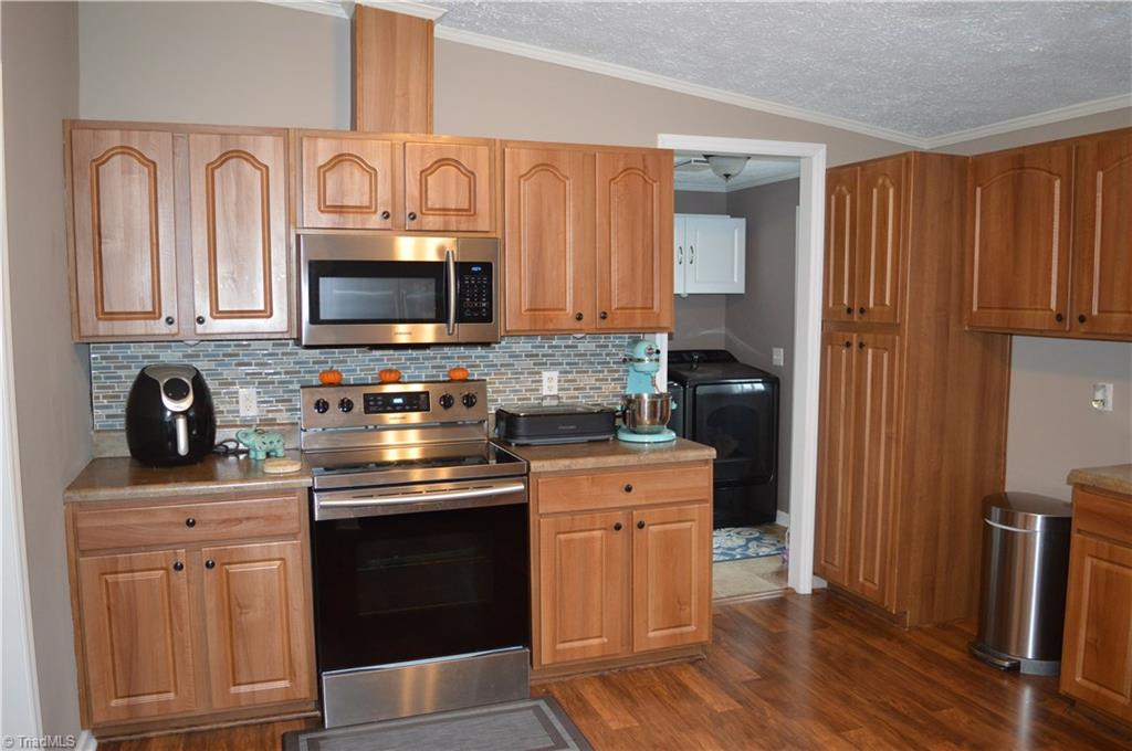 1311 Sisk Road Danbury, NC 27016 - Photo 10 of 28 Gallery Image 10